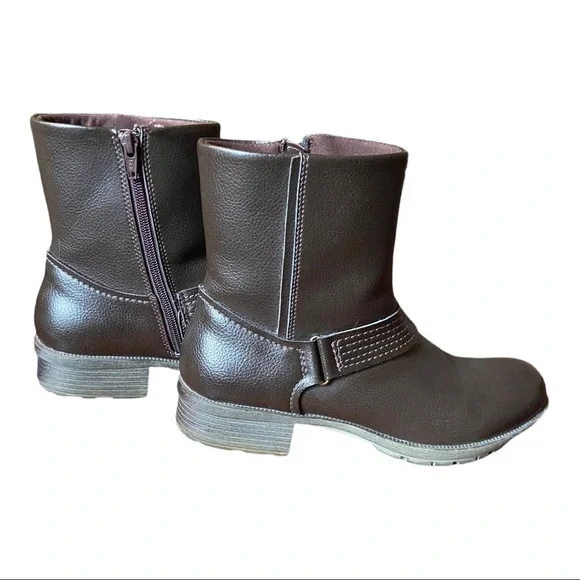 Clarks Women's Boots Ankle Zip Round Toe Booties Brown Size 9M - Picture 1 of 14